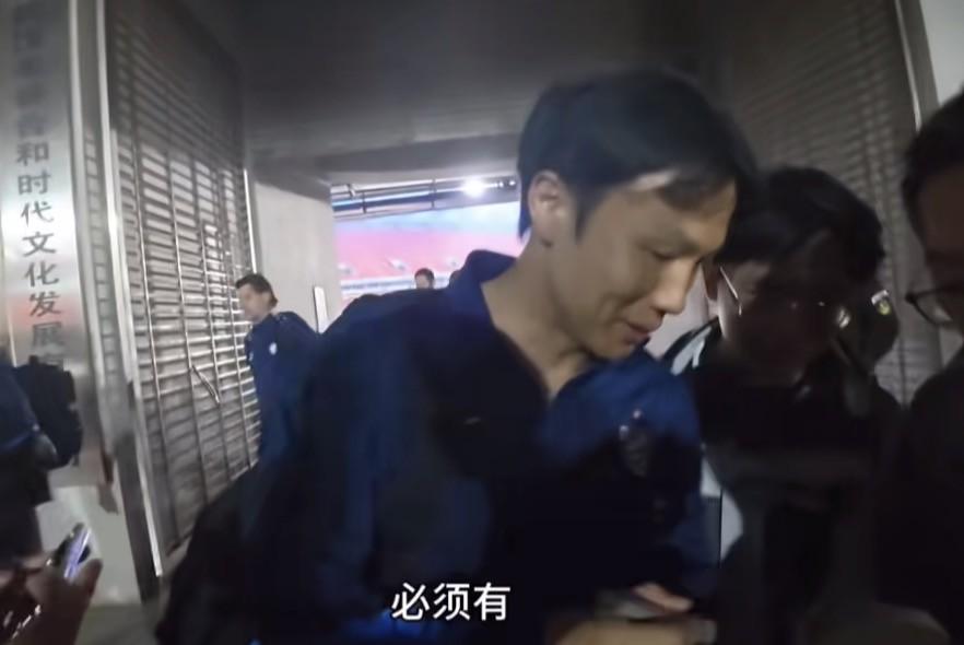 有没有信心下赛季带三镇队重返中超？邓卓翔：必须有